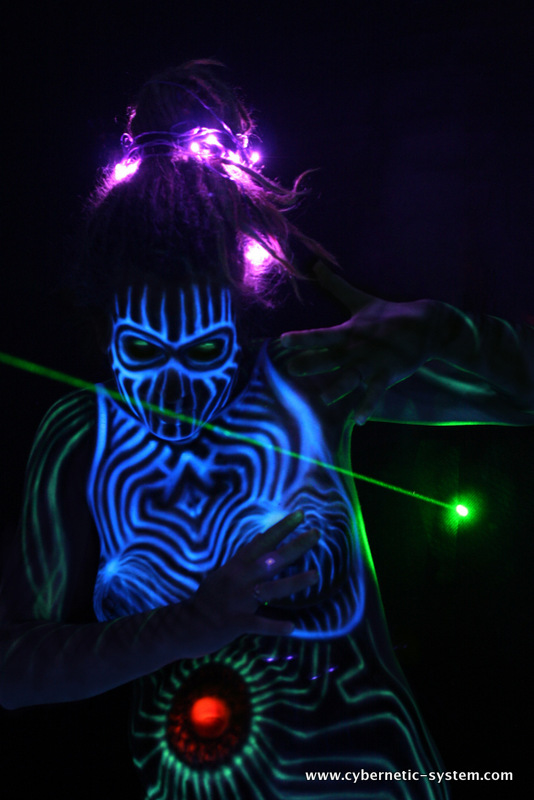 UV_Bodypainting_by_Alienjedna_no4_08